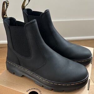 Dr. Martens Embury Chelsea Boots (Black, Wyoming leather)
